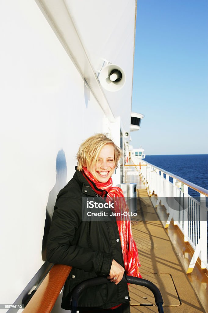 Frau auf dem oberen deck - Lizenzfrei Fähre Stock-Foto