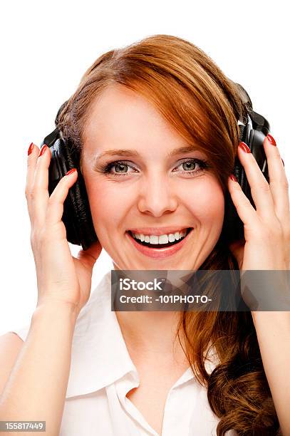 젊은 여자 음악 듣기 DJ에 대한 스톡 사진 및 기타 이미지 - DJ, MP3 플레이어, 관능