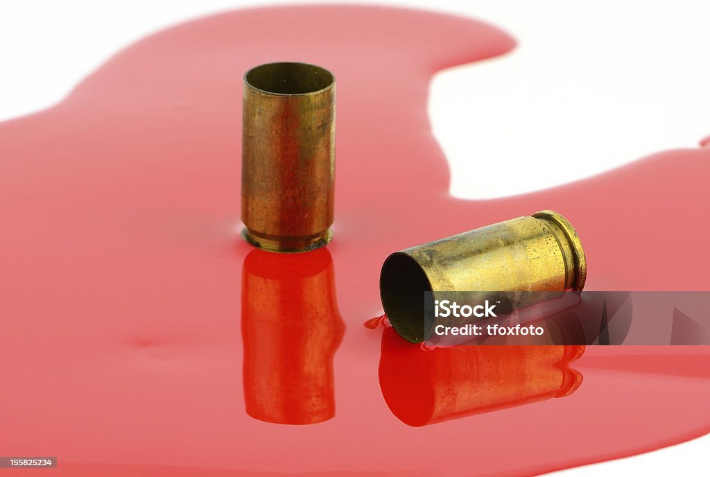 Sangue e conchiglie - Foto stock royalty-free di Arma da fuoco