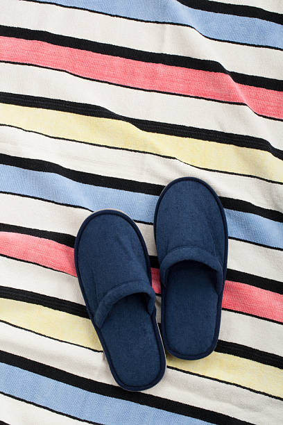 chinelos azul - round toe shoes imagens e fotografias de stock