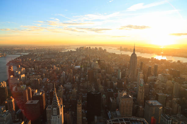 istock New York - Manhattan sunset 155908671