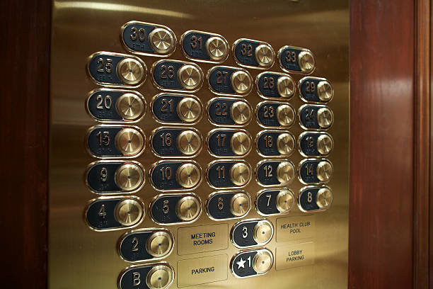 gros plan de boutons - elevator push button stainless steel floor photos et images de collection