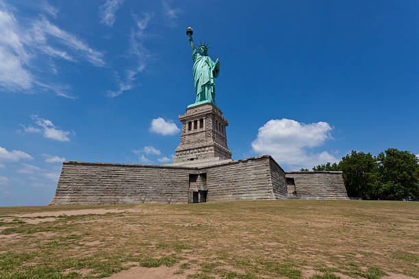 istock Statue of Liberty 155916874