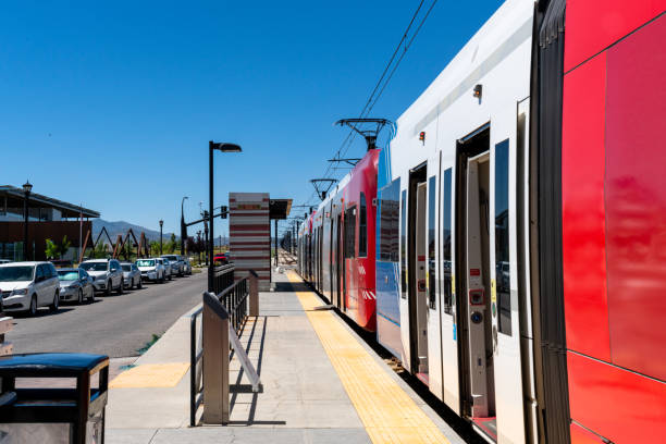 istock Aesthetic transit hub, sunlit summer, beautiful distant mountain view. 1559192859