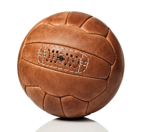 축구공 - soccer ball old leather soccer 뉴스 사진 이미지