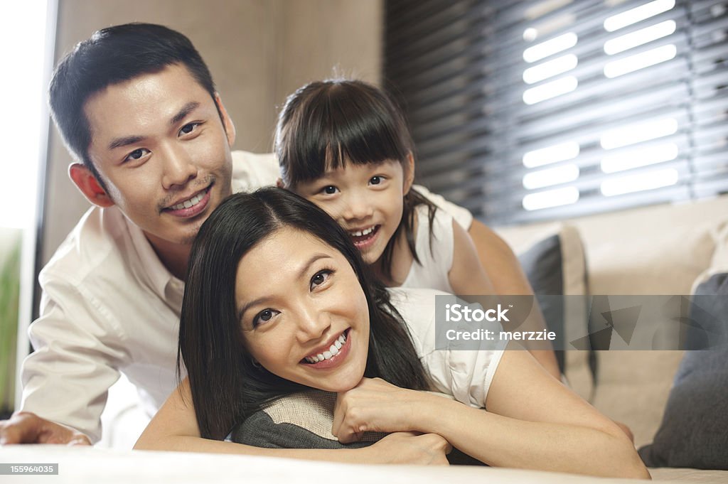 Familia asiática y estilo de vida - Foto de stock de Acogedor libre de derechos