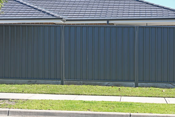 istock Metal fence 1559691822
