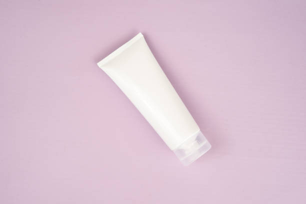 istock Beauty product tube container mockup isolated 1559699375