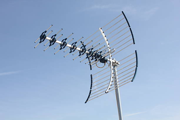 antena de uhf - uhf fotografías e imágenes de stock