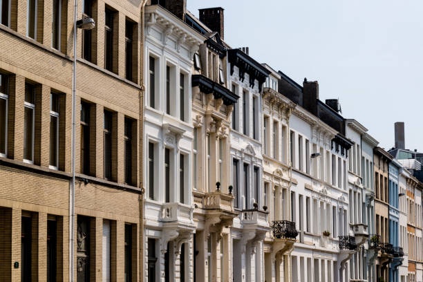 istock Row of houses 1560077343
