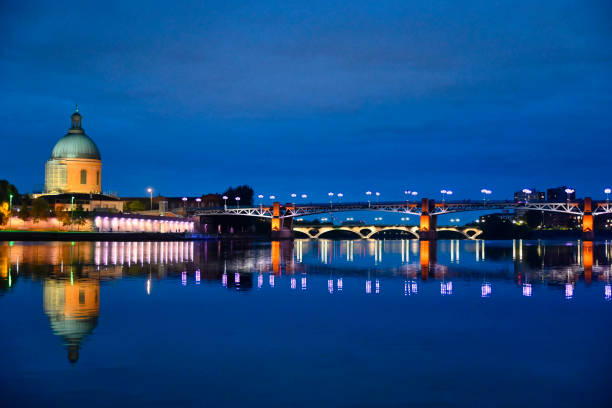 istock Toulouse and Albi 1560128205