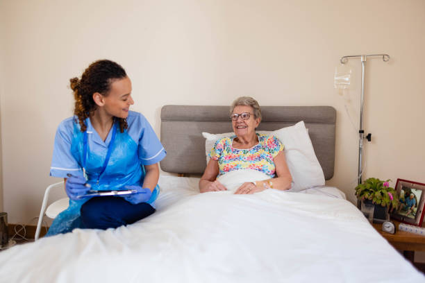 istock Happy to Make Home Visits 1560436266