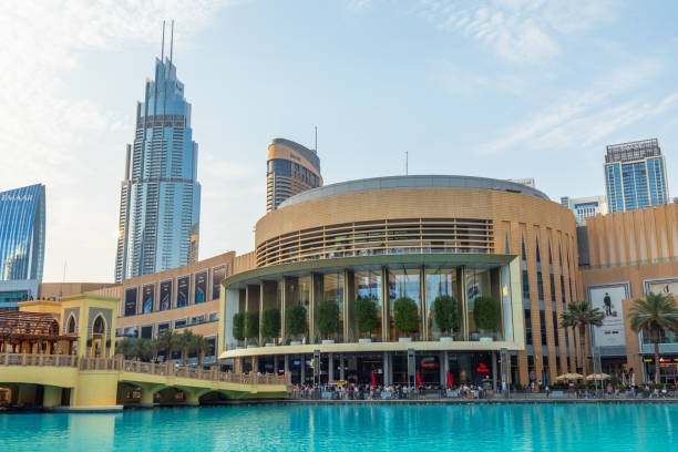 apple store localizada no dubai mall - dubai media city - fotografias e filmes do acervo