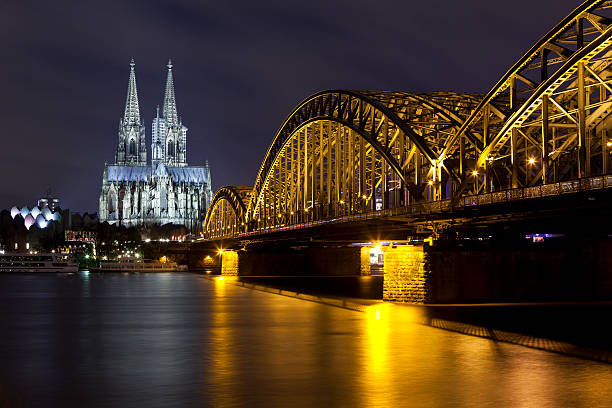 istock Cologne Cathedral.jpg 156055779