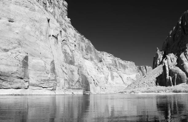 istock Colorado River Arizona in Infrared 1560558596