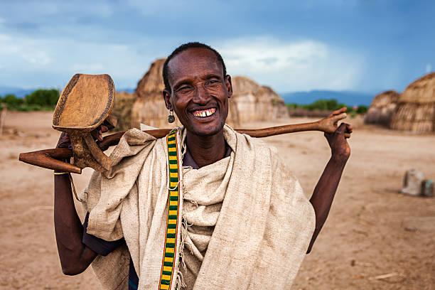 retrato do velho homem de erbore tribe, etiópia, áfrica - etiopia i imagens e fotografias de stock