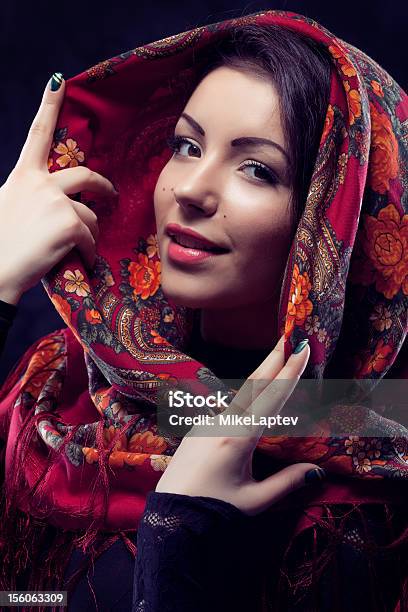 Russian Bellezza - Fotografie stock e altre immagini di Adulto - Adulto, Allegro, Beautiful Woman