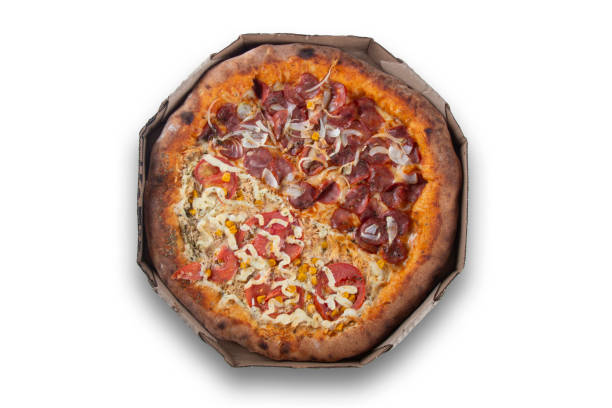 istock Pepperoni pizza and chicken with catupiri. White background 1561075843