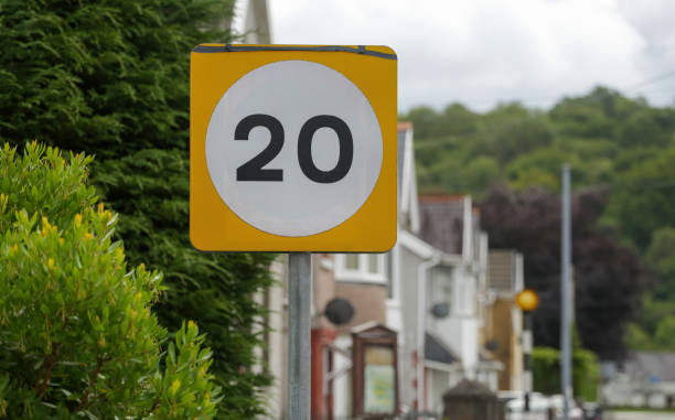 istock 20 mph UK road speed sign 1561158554