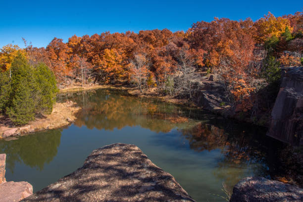 Elephant Rocks SP - Flooded Quarry & Autumn Color