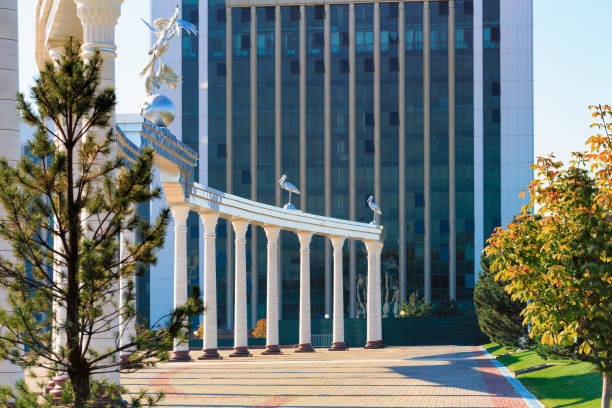 Independence Square in Tashkent. Tashkent Independence Square, Ankhor Park, and the Monument of Courage are three significant landmarks that are located next to each other in the central area of Tashkent. tashkent stock pictures, royalty-free photos & images