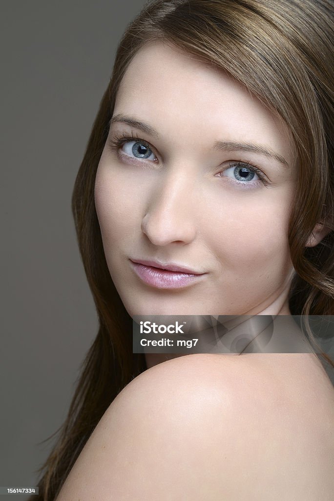 teen brunette Ritratto - Foto stock royalty-free di 16-17 anni