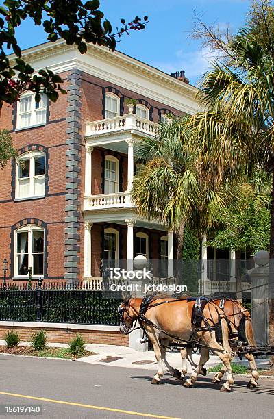 Foto de Casa De Charleston e mais fotos de stock de Charleston - Carolina do Sul - Charleston - Carolina do Sul, Carruagem, Carolina do Sul