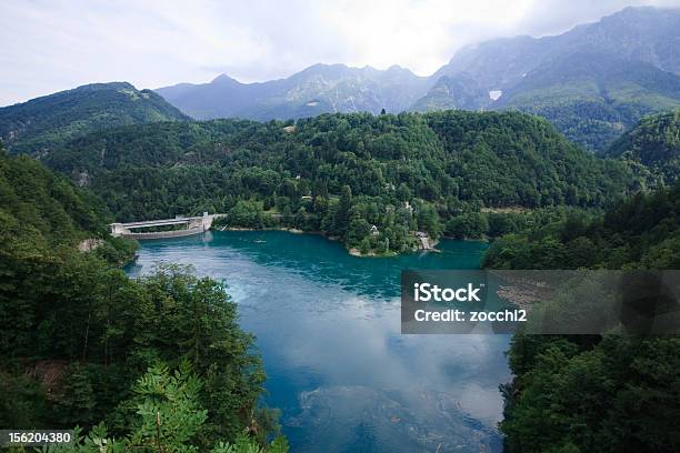Foto de Lago Por Centovalli e mais fotos de stock de Alpes europeus - Alpes europeus, Alpes suíços, Barragem