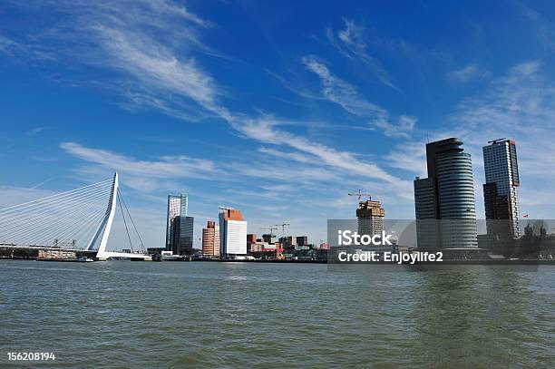 Foto de Ponte Erasmus Em Roterdã e mais fotos de stock de Adulação - Adulação, Arquitetura, Arranha-céu