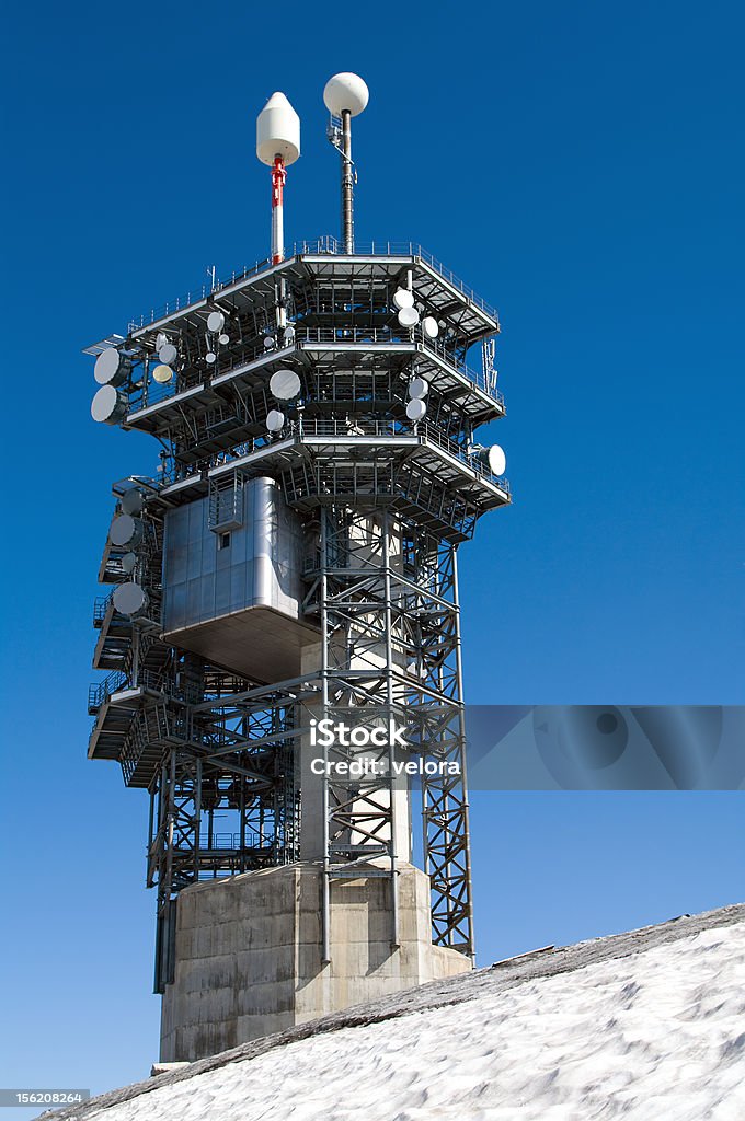 communication tower communication tower high in the mountains Bandwidth Stock Photo