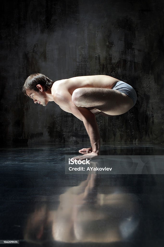 Yogic exercício - Foto de stock de Acroyoga royalty-free