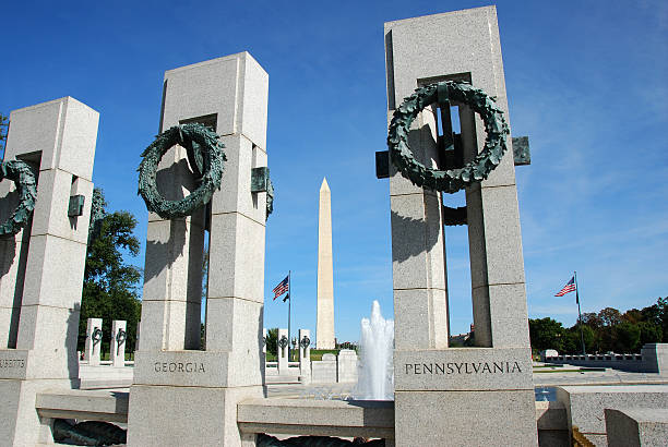 istock Washington Monumentf rom the War Memorial 156212548
