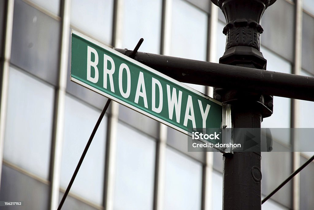 Знак Broadway street - Стоковые фото Без людей роялти-фри