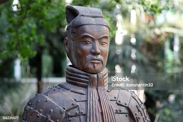 유명한 진시황 전사 시안의 진시황릉 China 조각상에 대한 스톡 사진 및 기타 이미지 - 조각상, 중국, 0명