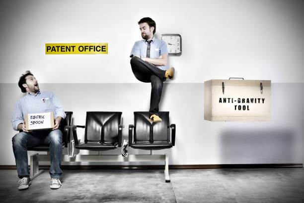 oficina de patentes serie: anti-gravedad de herramienta - inventor fotografías e imágenes de stock