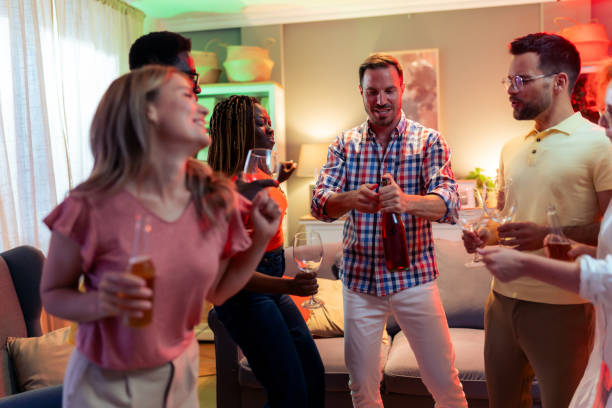 istock We love to dance and hanging out 1562498846