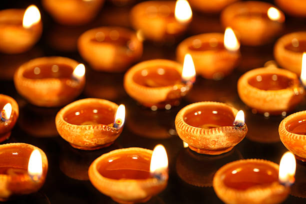 istock Beautiful Diwali Diya (deepak) 156260965