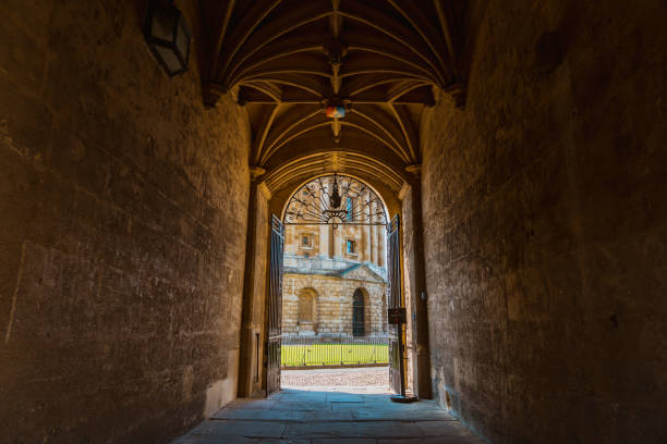 radcliffe camera and all souls college, oxford university, oxford, uk - radcliffe camera imagens e fotografias de stock