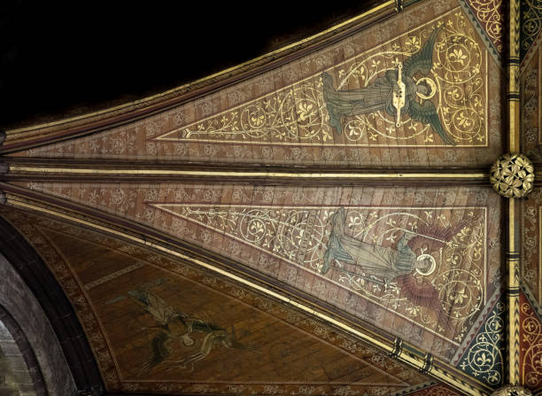 istock Chester Cathedral Roof Detail Gold Artwork 1562632814