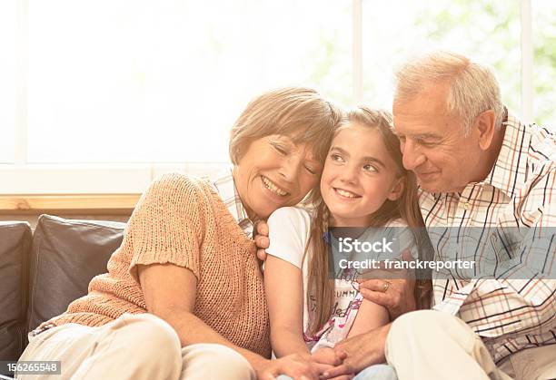 Vivere In Un Sogno Con La Mia Famiglia - Fotografie stock e altre immagini di Nipote maschio di zio - Nipote maschio di zio, Nonna, 10-11 anni