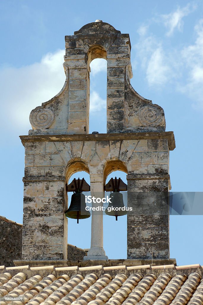 Igreja com torre na ilha de Corfu - Foto de stock de Corfu royalty-free