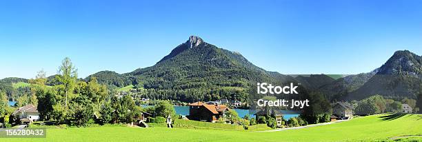 Wieś W Alpy - zdjęcia stockowe i więcej obrazów Alpy - Alpy, Austria, Bezchmurne niebo