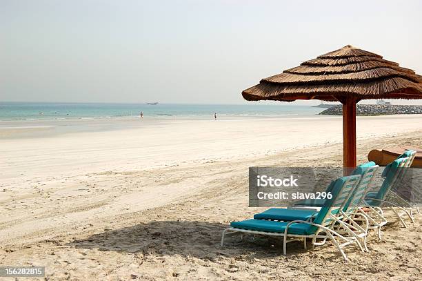 Plaży W Luksusowy Hotel Ajman Zjenoczone Emiraty Arabskie - zdjęcia stockowe i więcej obrazów Adżman