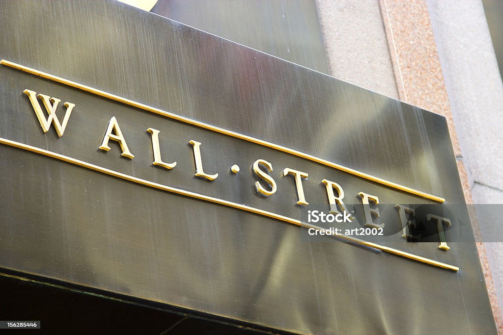 Señal de Wall Street, New York - Foto de stock de Actividades bancarias libre de derechos