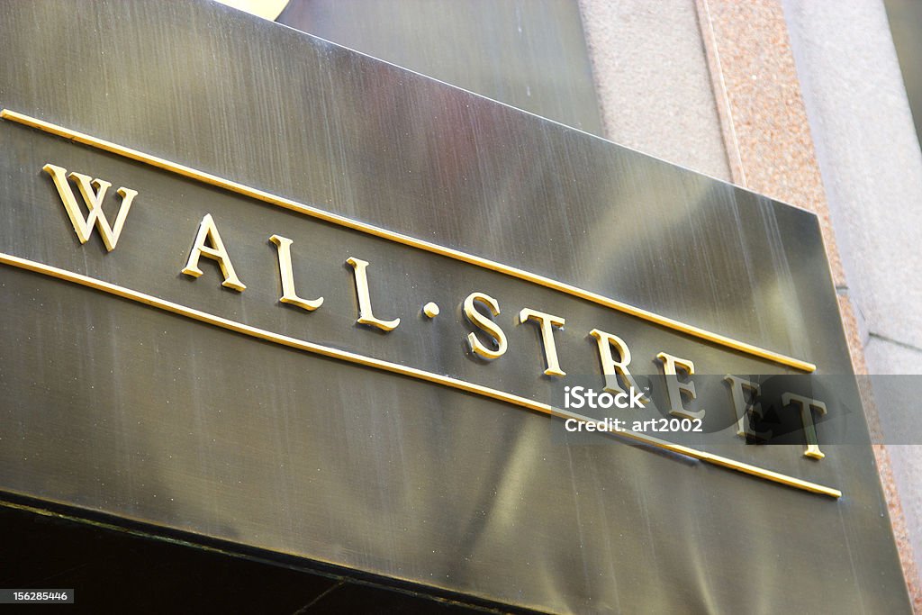Znak Wall Street w Nowym Jorku - Zbiór zdjęć royalty-free (Bank)
