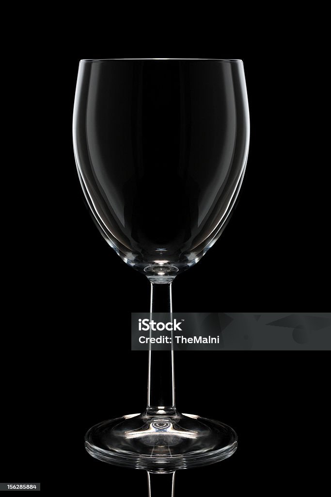 Copo de vinho em preto - Foto de stock de Copo royalty-free