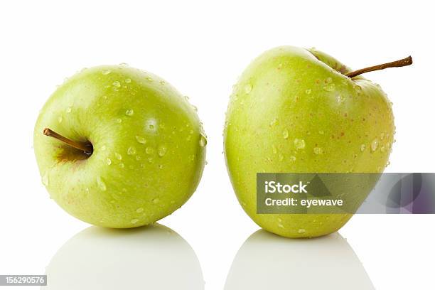 Maçãs Verdes Frescas - Fotografias de stock e mais imagens de Alimentação Saudável - Alimentação Saudável, Comida, Cor verde