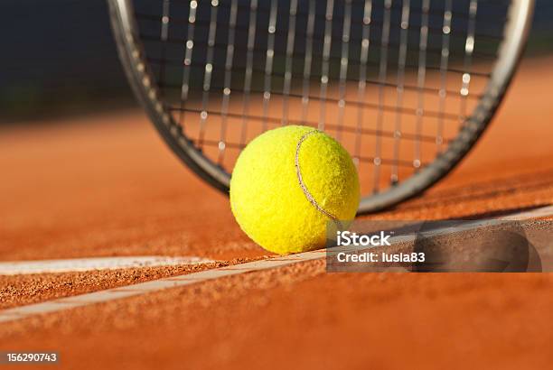 Canchas De Tenis Foto de stock y más banco de imágenes de Bola de Tenis - Bola de Tenis, Deporte, Fotografía - Imágenes