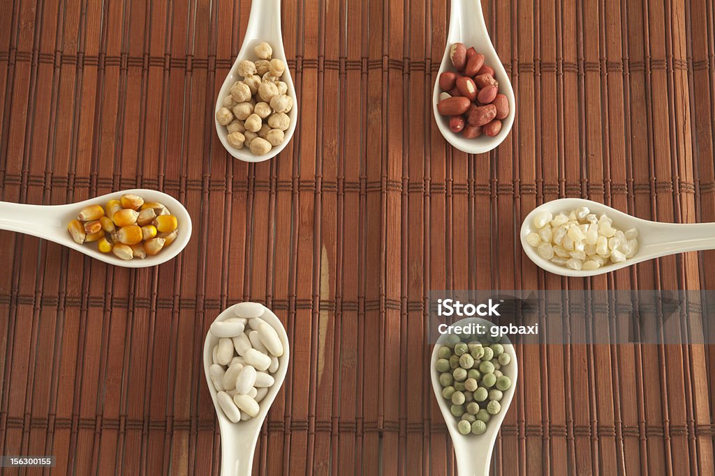 spoons con fagiolini - Foto stock royalty-free di Arachide - Cibo