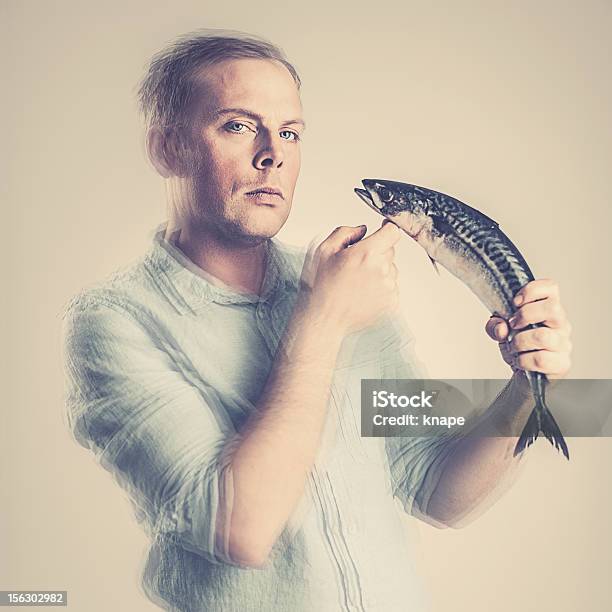 Hombre Con Caballa Foto de stock y más banco de imágenes de Flash - Técnica de iluminación - Flash - Técnica de iluminación, Foto de estudio, Fotografía - Imágenes